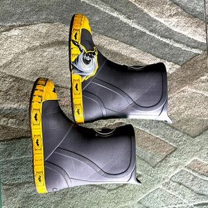 Crocs rain boots kids size 2